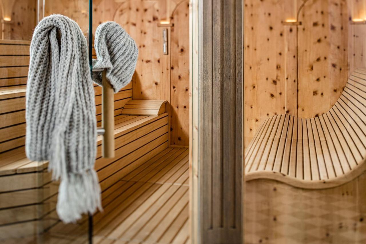 Savoy Dolomites Luxury & Spa Hotel Selva di Val Gardena Exteriör bild