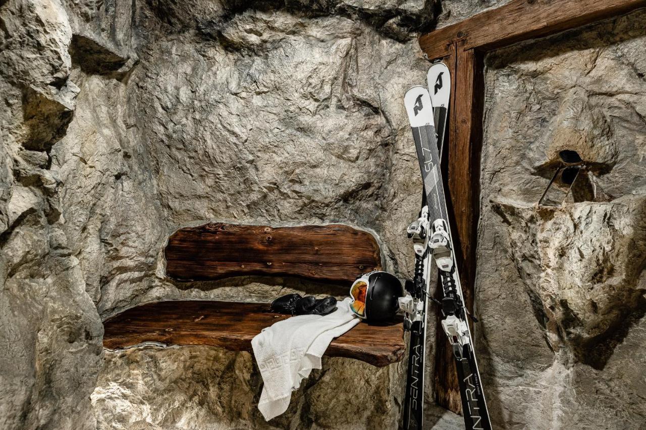 Savoy Dolomites Luxury & Spa Hotel Selva di Val Gardena Exteriör bild