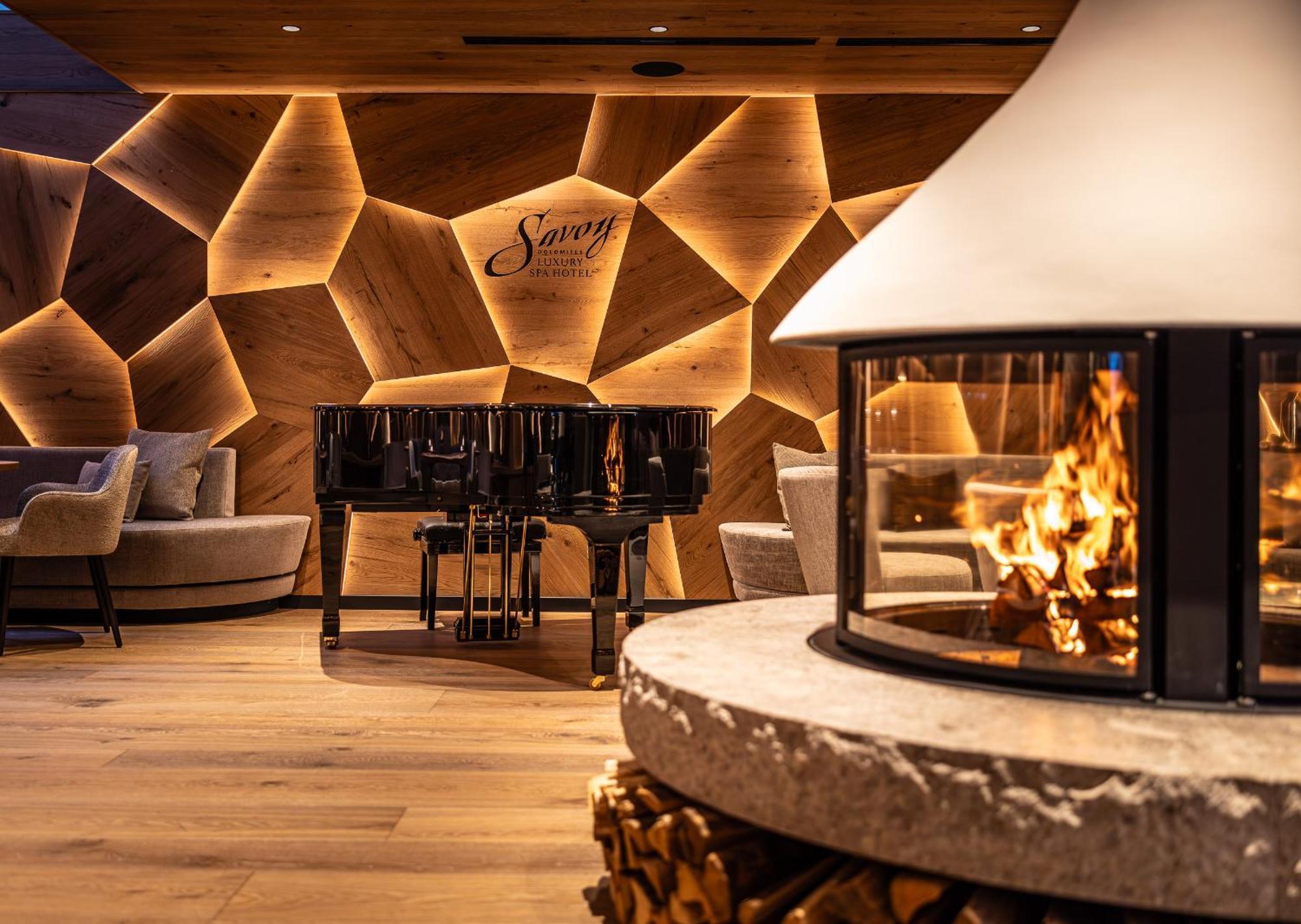 Savoy Dolomites Luxury & Spa Hotel Selva di Val Gardena Exteriör bild