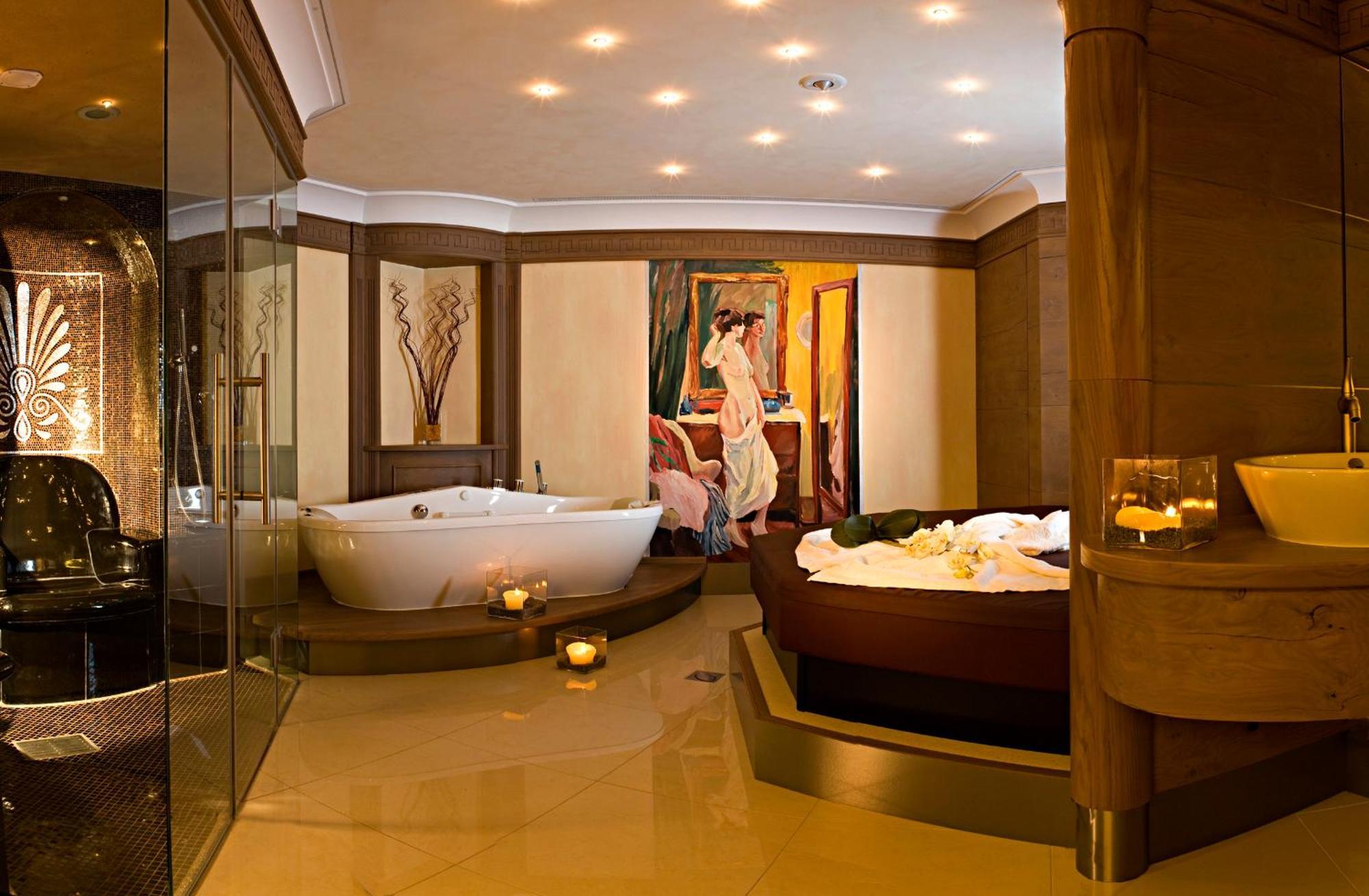 Savoy Dolomites Luxury & Spa Hotel Selva di Val Gardena Exteriör bild