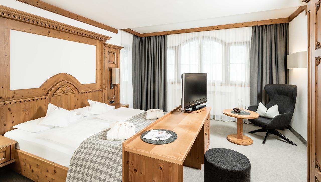 Savoy Dolomites Luxury & Spa Hotel Selva di Val Gardena Exteriör bild
