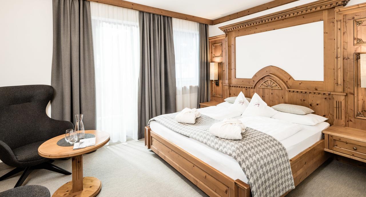 Savoy Dolomites Luxury & Spa Hotel Selva di Val Gardena Exteriör bild